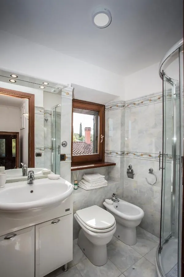 La Villa Delle Rose Rome 0*,